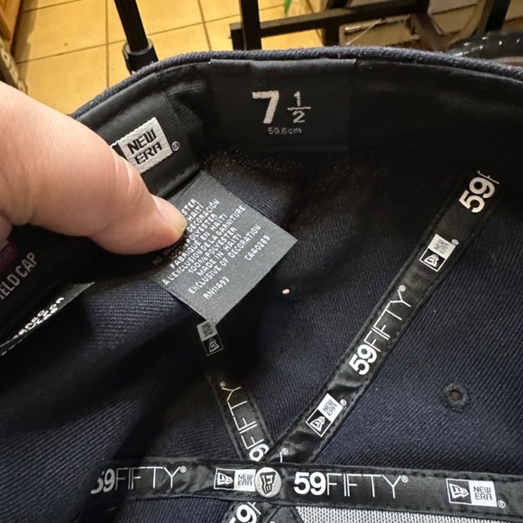 New Era MLB Red Sox Fitted Hat 7 1/2 - Picture 5 of 6